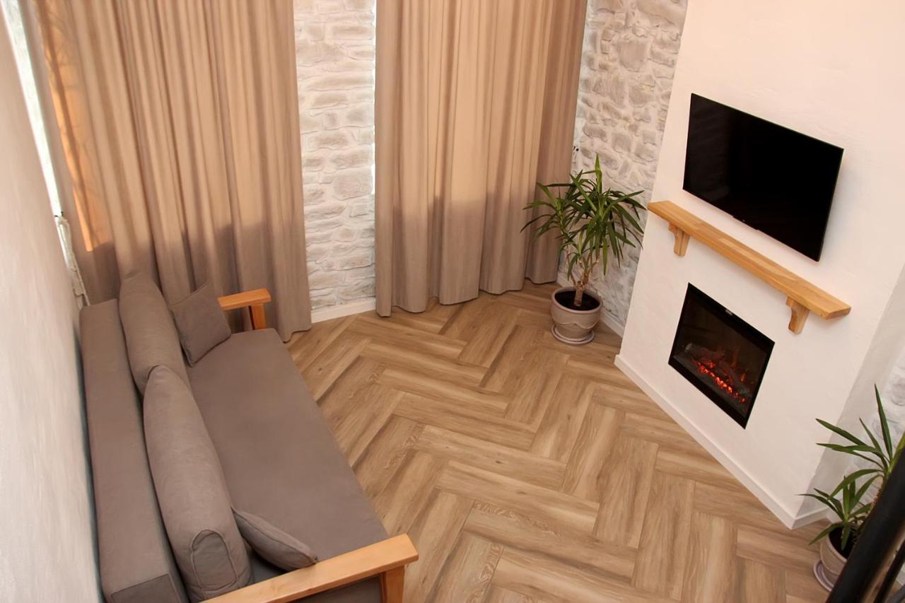 Historical Old City Apartament, Старе Місто , 2 Спальні, Балкон-Тераса, 85 Кв М Каменец-Подольский Номер фото