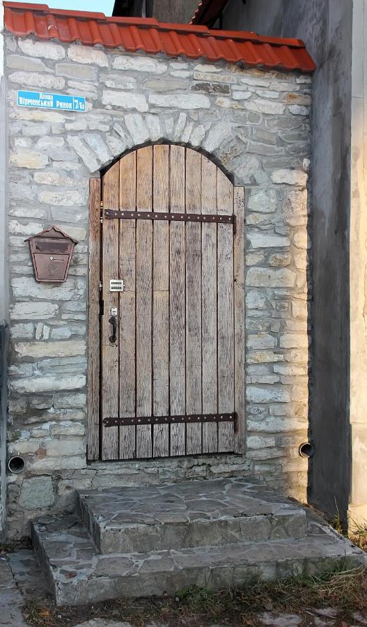 Historical Old City Apartament, Старе Місто , 2 Спальні, Балкон-Тераса, 85 Кв М Каменец-Подольский Номер фото